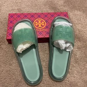 Tory Burch Logo-Embossed Bubble Jelly Slides